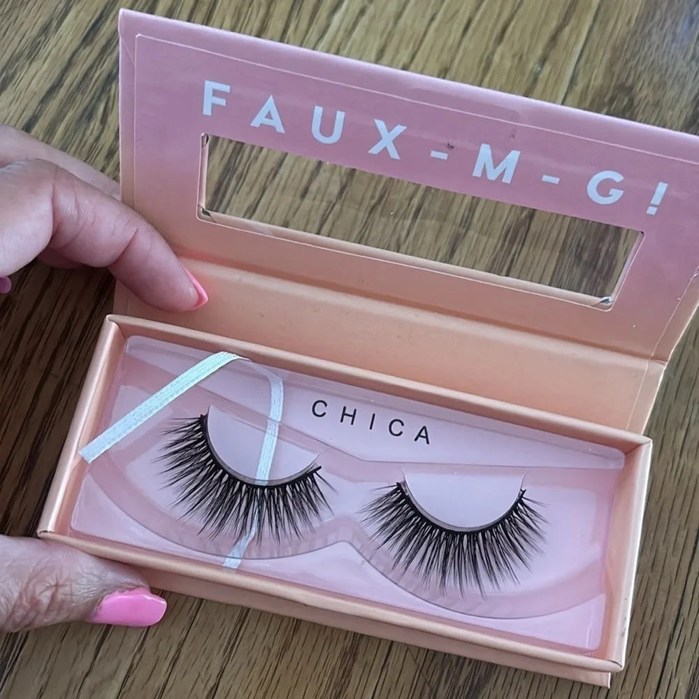 ColourPop: CHICA Falsies Faux Lashes - Chic Black